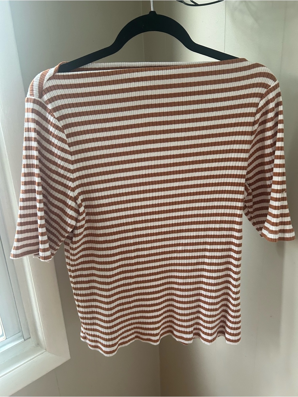 Old Navy Striped Ribbed Short-Sleeve Tee - White & Brown